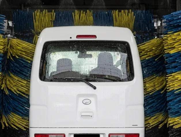 【ぶっちゃけ必要？】猛暑日に倒れず愛車を守る軽貨物ドライバーの「割り切り洗車術」
